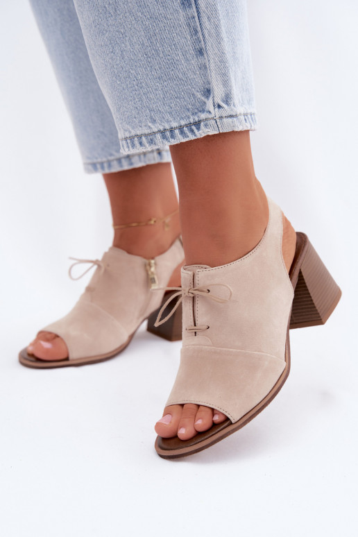 Décolleté eleganti in suede avorio con dettagli stilosi Zazoo 40523