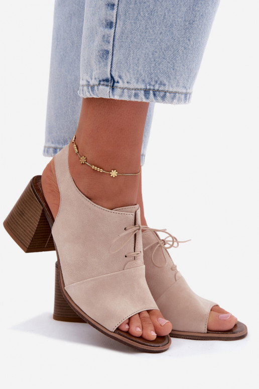 Décolleté eleganti in suede avorio con dettagli stilosi Zazoo 40523
