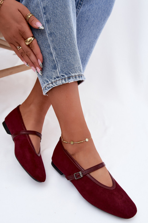 Ballerine bordeaux con cinturini in suede sintetico Felora