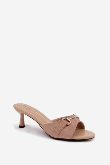 Ciabatte beige da donna con tacco sottile e dettagli decorativi Poppia 2