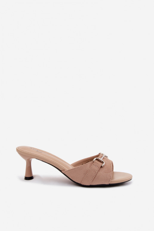 Ciabatte beige da donna con tacco sottile e dettagli decorativi Poppia
