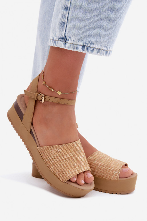 Sandali color sabbia da donna con piattaforma
