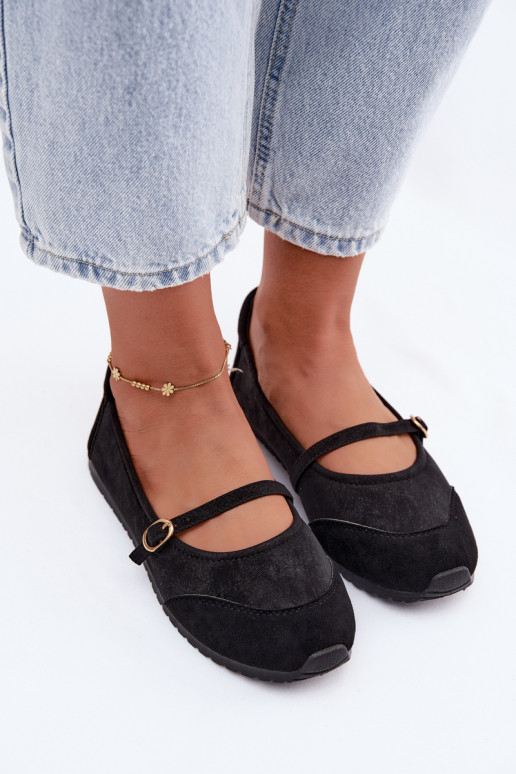 Ballerine in stile sportivo con cinturini neri Charmy