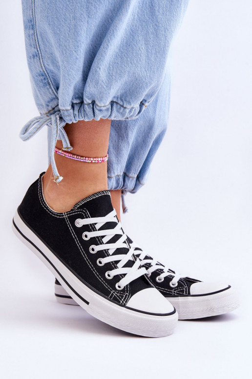 Sneakers basse classiche da donna in nero Vegas