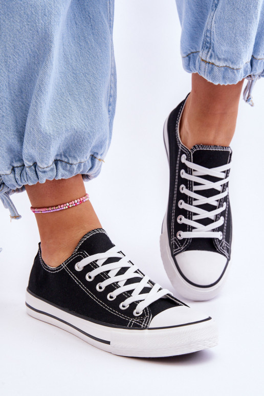 Sneakers basse classiche da donna in nero Vegas