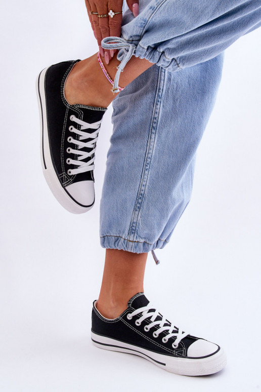 Sneakers basse classiche da donna in nero Vegas