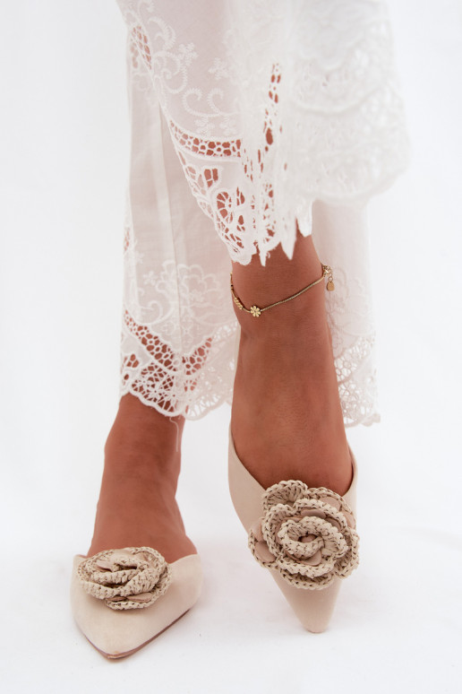 Sandali da donna con decorazione in suede avorio Gardenia
