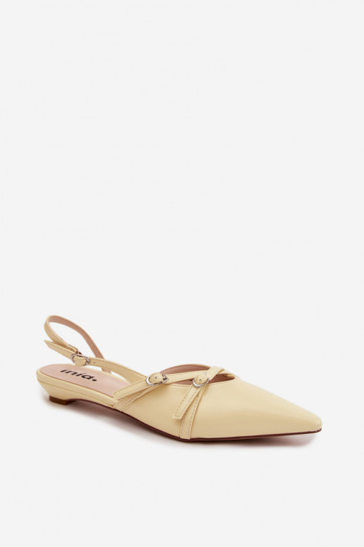 Sandali da donna con cinturini in pelle sintetica gialla Glamira
