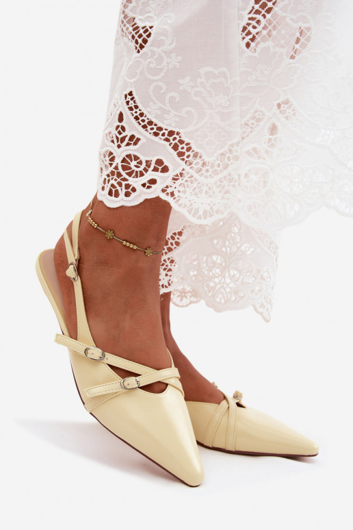 Sandali da donna con cinturini in pelle sintetica gialla Glamira