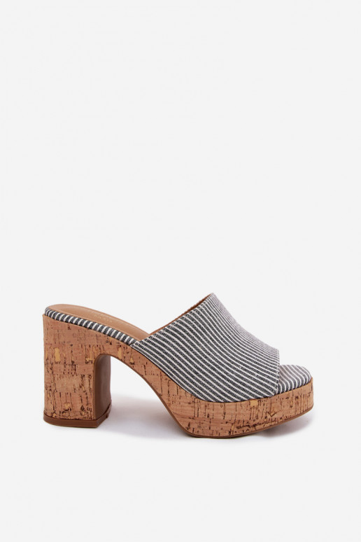 Pantofole da donna con tacchi e righe in nero Poplina