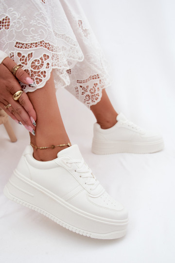 Sneakers bianche da donna con plateau in ecopelle Crosbella