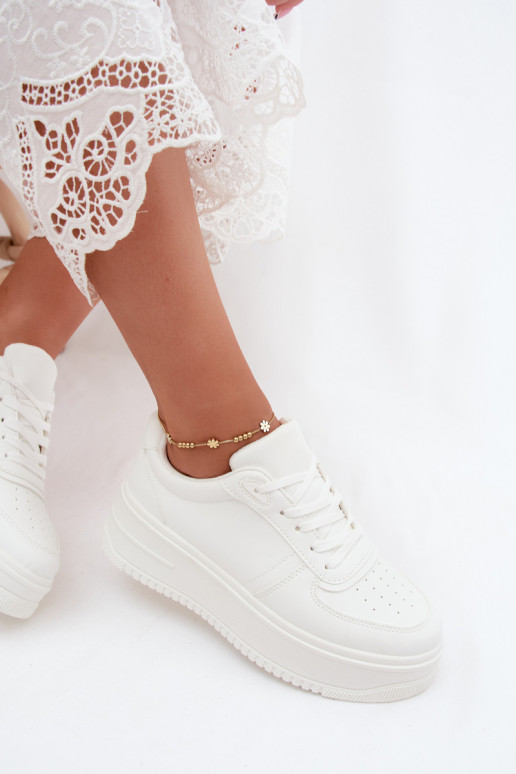 Sneakers bianche da donna con plateau in ecopelle Crosbella