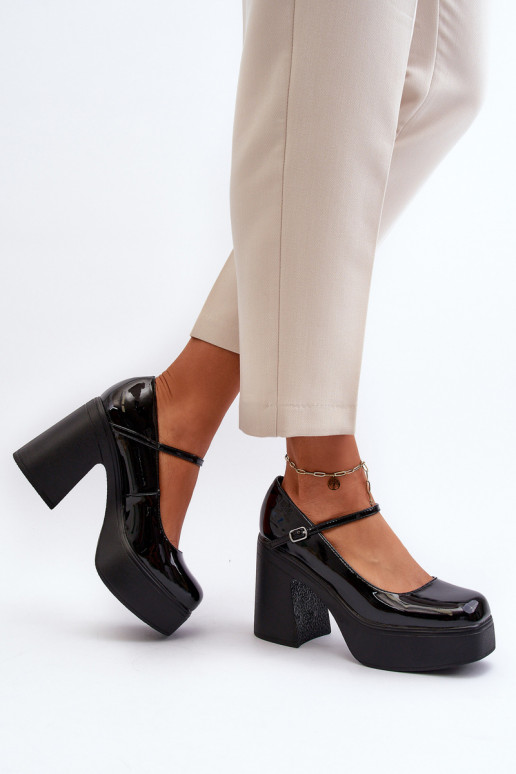 Scarpe nere da donna con effetto verniciato e plateau Big Star NN274004