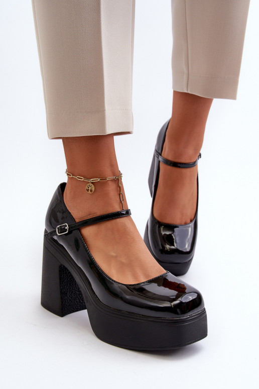 Scarpe nere da donna con effetto verniciato e plateau Big Star NN274004