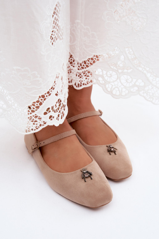 Ballerine da donna con cinturini e fibbie in colore sabbia in ecopelle scamosciata Pinea