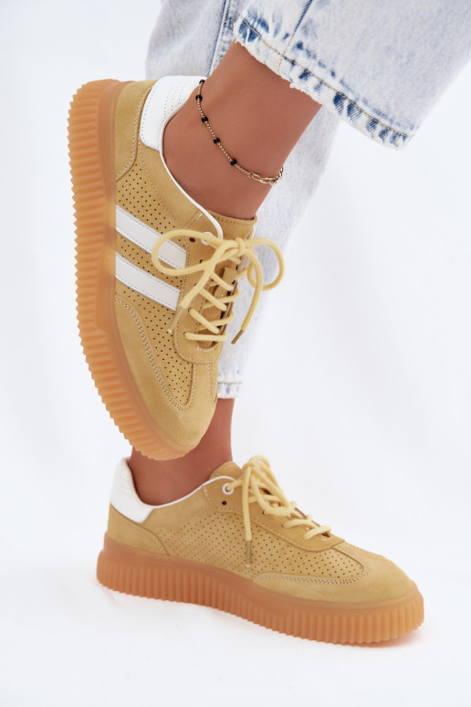 Sneakers gialli in faux suede con piattaforma Coralia