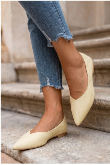 Ballerine con punta a punta in suede artificiale giallo Corabella 2