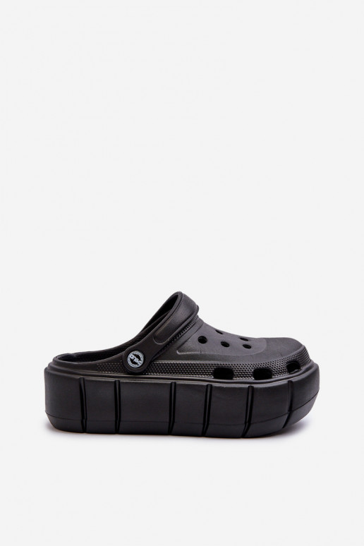Pantofole leggere da donna con piattaforma in nero Itubia