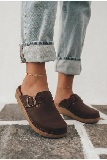 Pantofole con fibbie Inblu, colore cioccolato 2