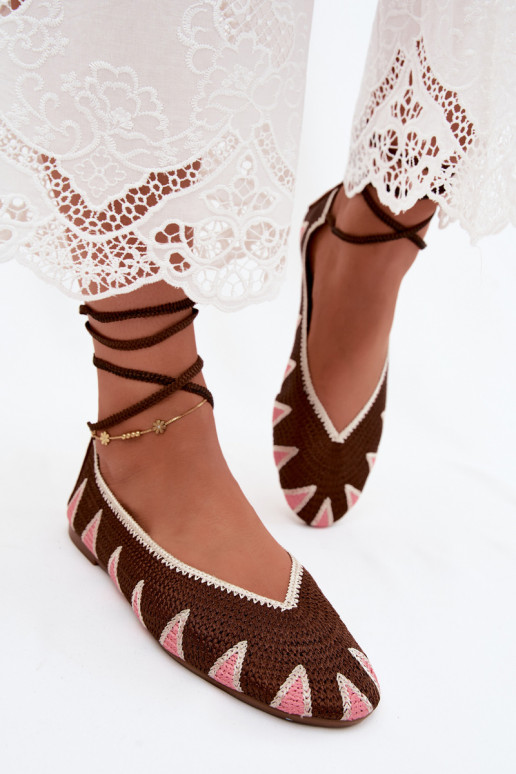 Ballerine all'uncinetto con dettagli eleganti in marrone scuro Astera