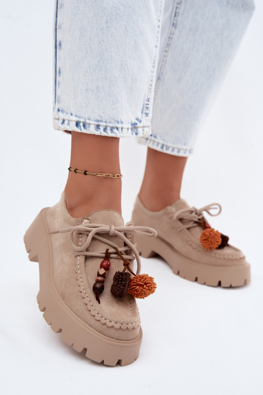 Scarpe con bei dettagli in suede artificiale sabbia Melonia