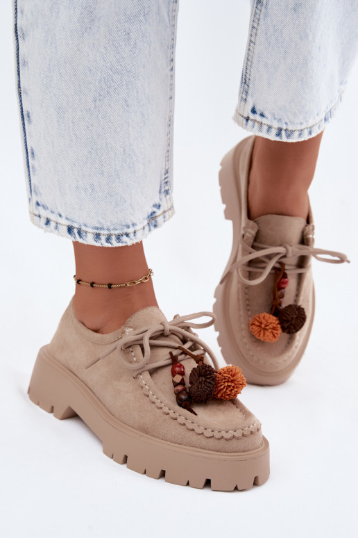 Scarpe con bei dettagli in suede artificiale sabbia Melonia