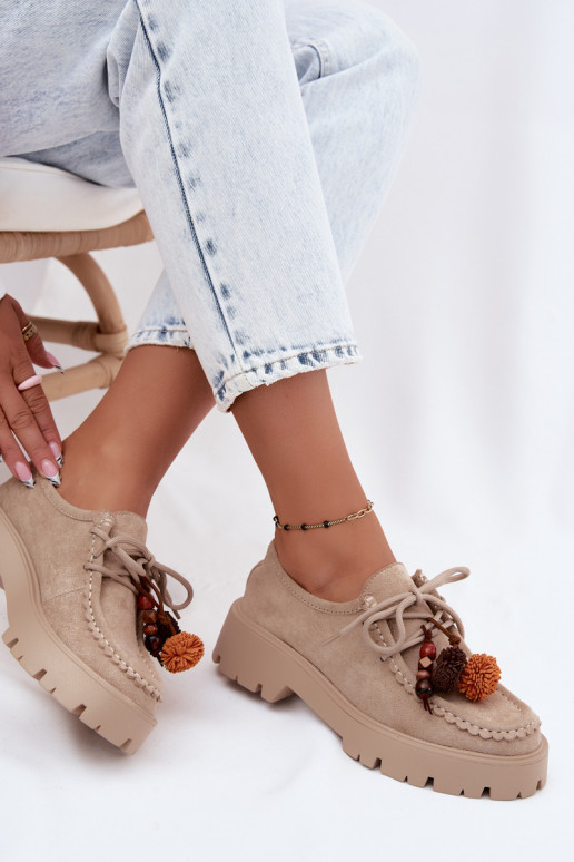 Scarpe con bei dettagli in suede artificiale sabbia Melonia
