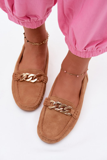 Mocassini dorati da donna con catena in suede sintetico color marrone Amaretto