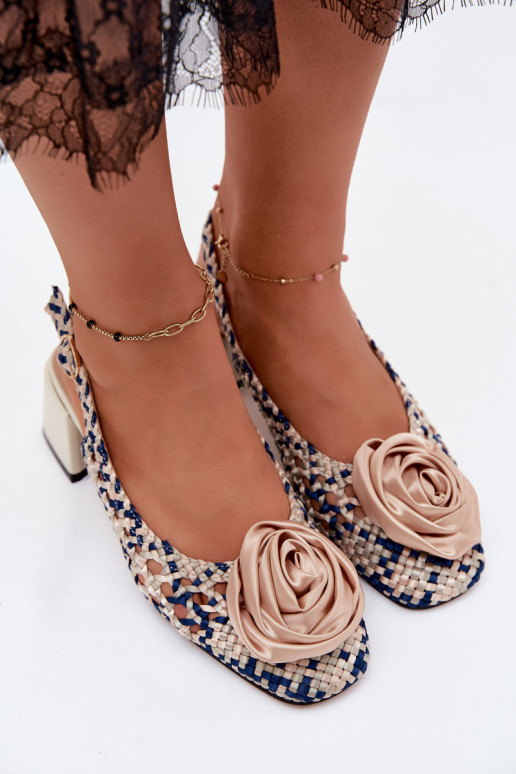 Sandali da donna con motivo, tacco e ornamenti Artiker 58C0372 colore sabbia e blu scuro