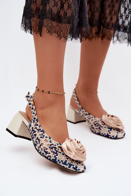 Sandali da donna con motivo, tacco e ornamenti Artiker 58C0372 colore sabbia e blu scuro