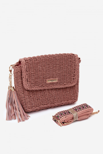 Piccola borsa rosa in stile postino con elementi traforati Tamara 2