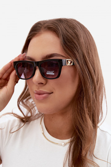 Occhiali da sole da donna con filtro UV in colore nero