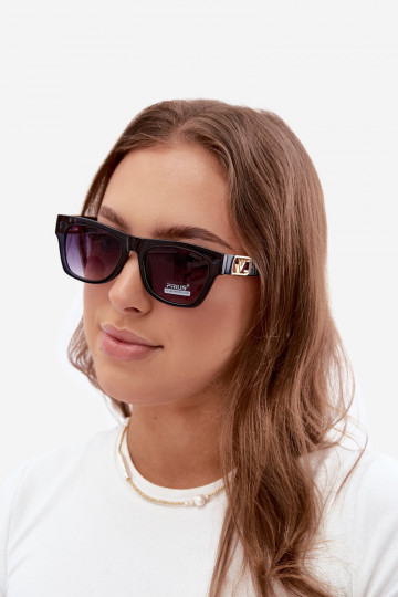 Occhiali da sole da donna con filtro UV in colore blu scuro