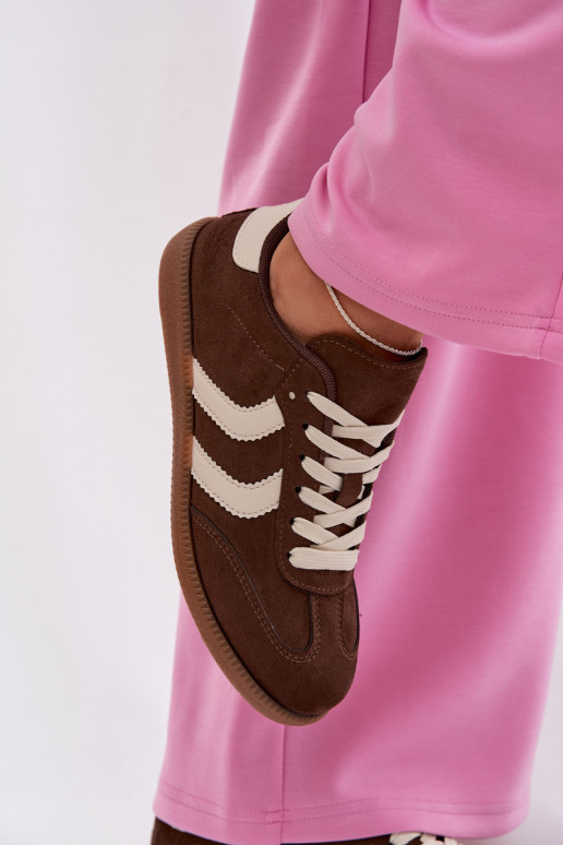 Sneaker color cioccolato da donna in suede sintetico Jesavella
