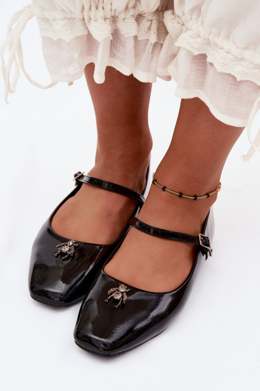 Ballerine nere in vernice con cinturini e fibbia in ecopelle Pinea