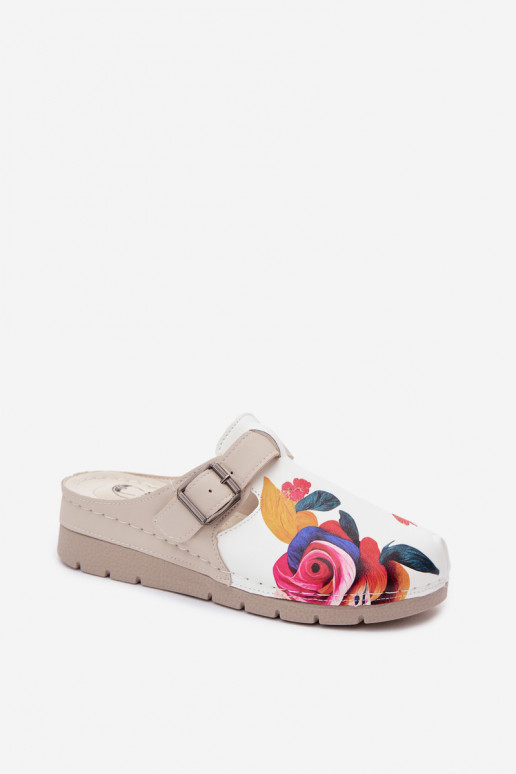 Zoccoli da donna con fibbie color sabbia