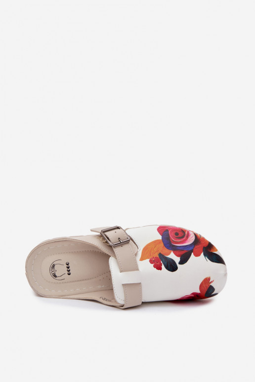 Zoccoli da donna con fibbie color sabbia