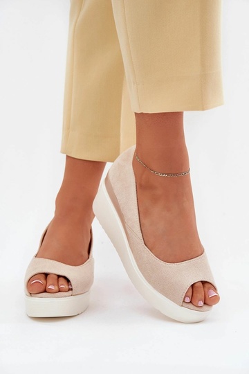 Sandali beige da donna con plateau in suede sintetico "Velira" 2