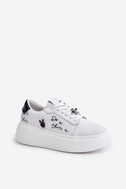 Sneakers bianche in ecopelle con piattaforma e badge removibili Vinceza 89102