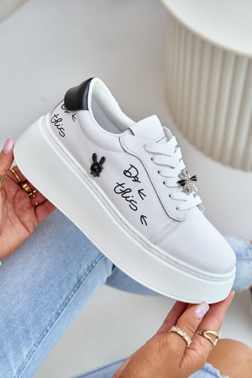 Sneakers bianche in ecopelle con piattaforma e badge removibili Vinceza 89102