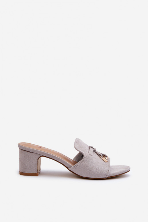 Pantofole da donna con tacchi in suede sintetico in grigio Jemenna
