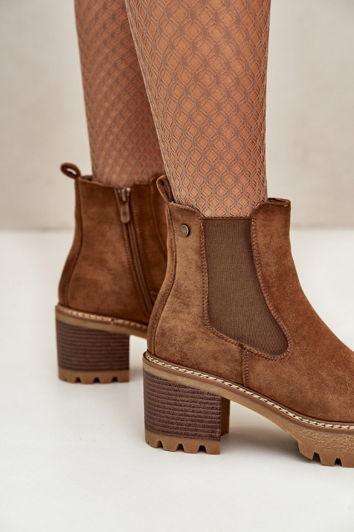 Stivaletti isolati da donna in suede sintetico color marrone Irissinae