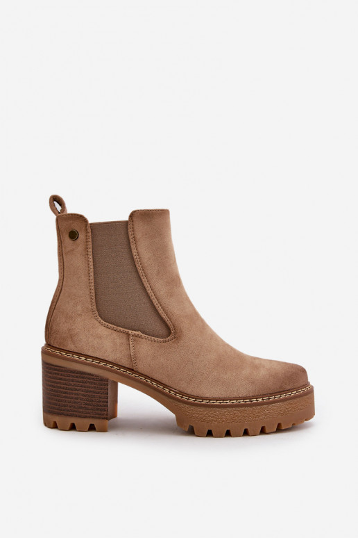 Stivaletti isolati da donna in suede sintetico color sabbia Irissinae