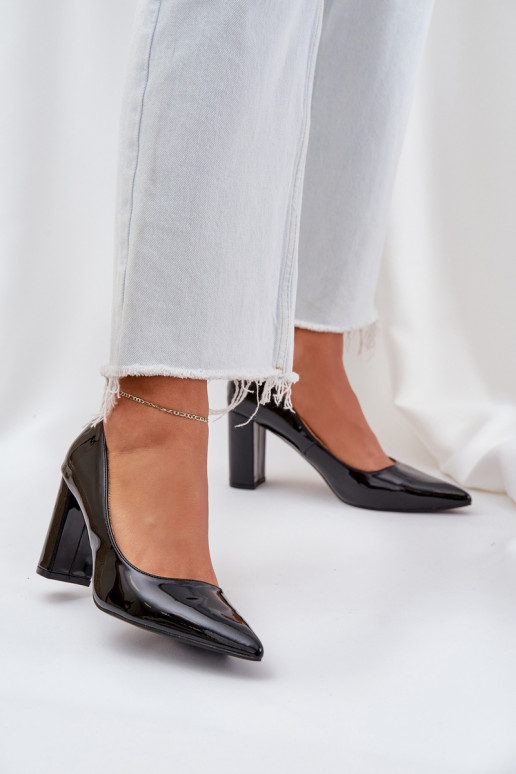Scarpe nere con effetto lucido sul blocco Kilanne