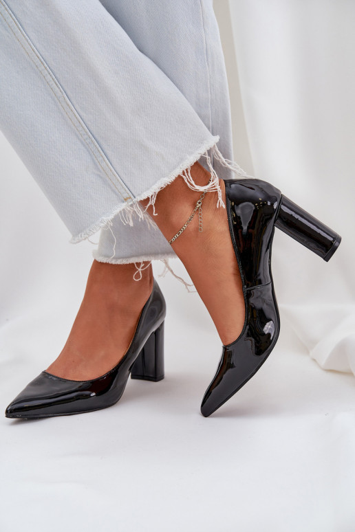 Scarpe nere con effetto lucido sul blocco Kilanne