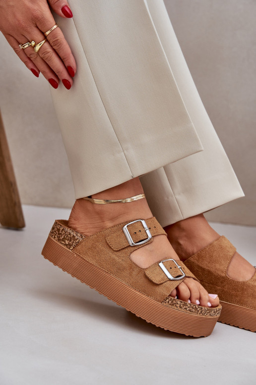 Infradito da donna con plateau e fibbie in marrone Aramia