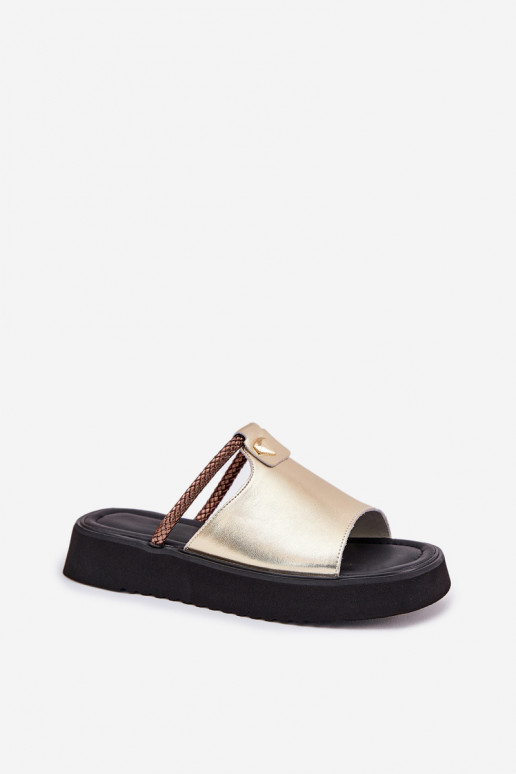 infradito in pelle per donne con piattaforma e tacchi decorati oro D&A MK51-475