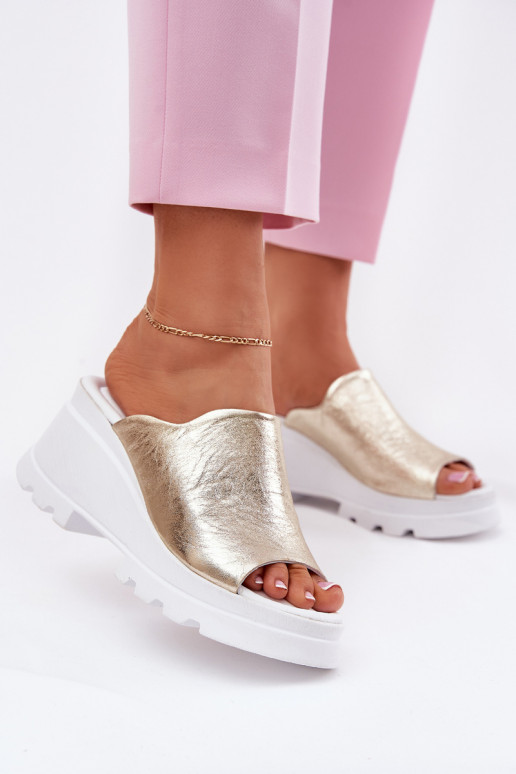 infradito in pelle con piattaforma oro Artiker 56C0435