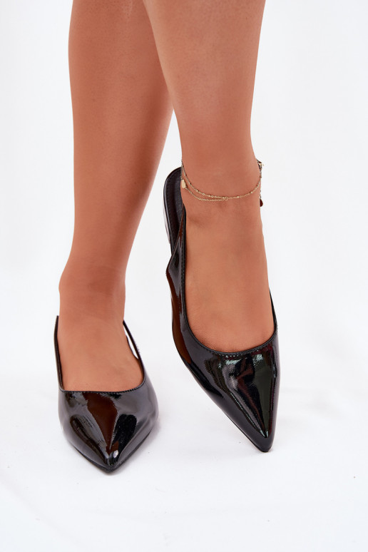 Ballerine verniciate con tacco basso in nero Testori