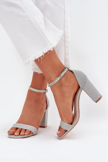 con lucentezza Sandali con tacco alto da donna color argento Kavina